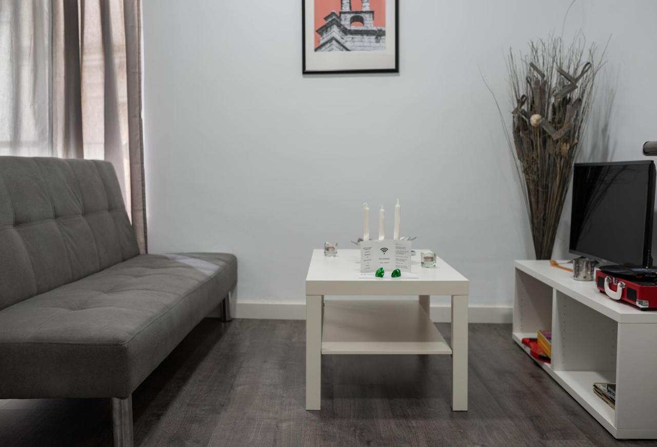 Apartamentos Turisticos Domus Seleqtia Plaza Mayor Caceres Ngoại thất bức ảnh